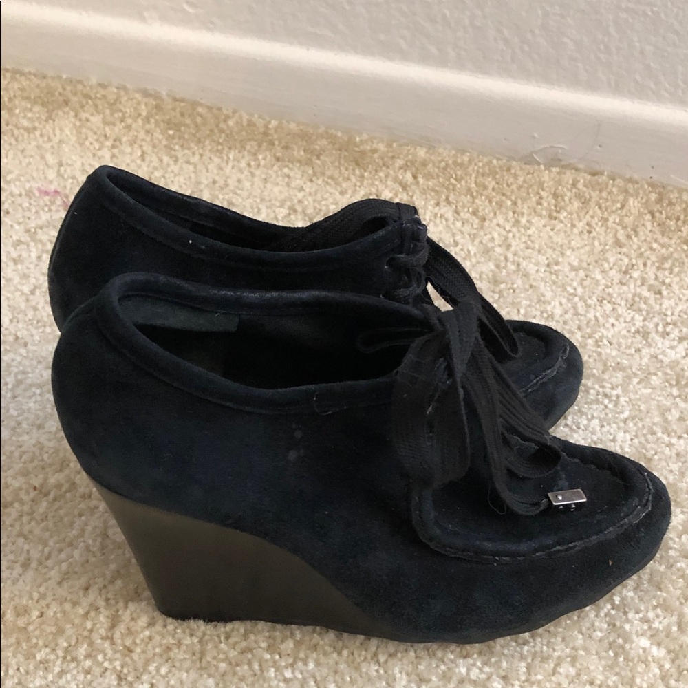 BCBGMaxAzria  Black Wedge Heel Suede Booties W/Tie Tassel Laces Size 6.5